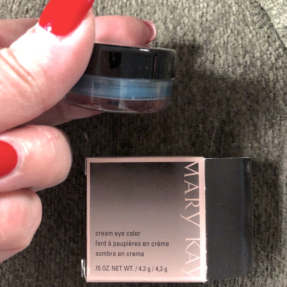 Mary Kay cream eye shadow